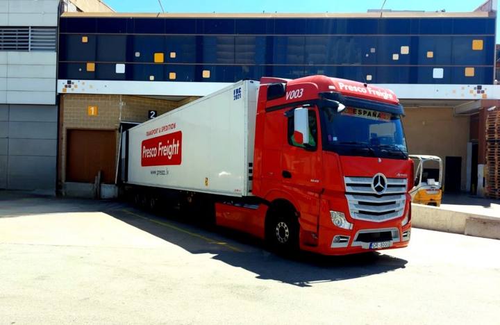 Door-to-door loading